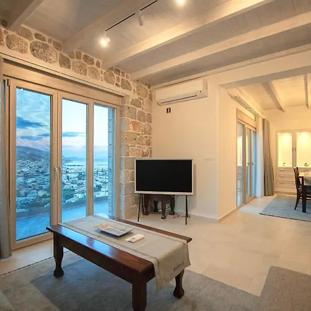Myloi Luxury Villa *