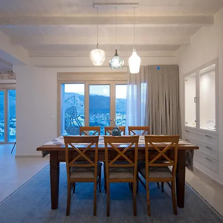 Myloi Luxury Villa *