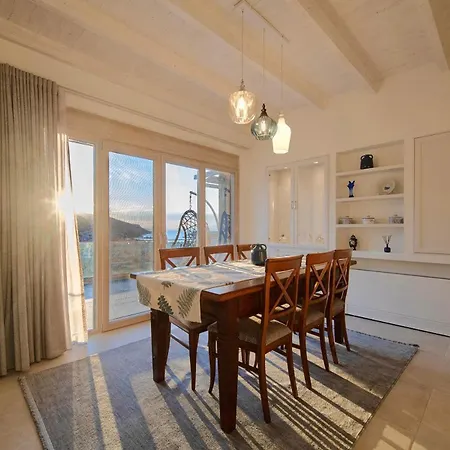 Myloi Luxury Villa